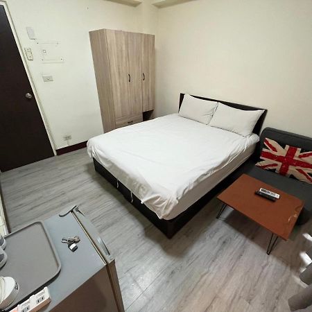 Ferienwohnung Fengchia Fun House Taichung Exterior foto